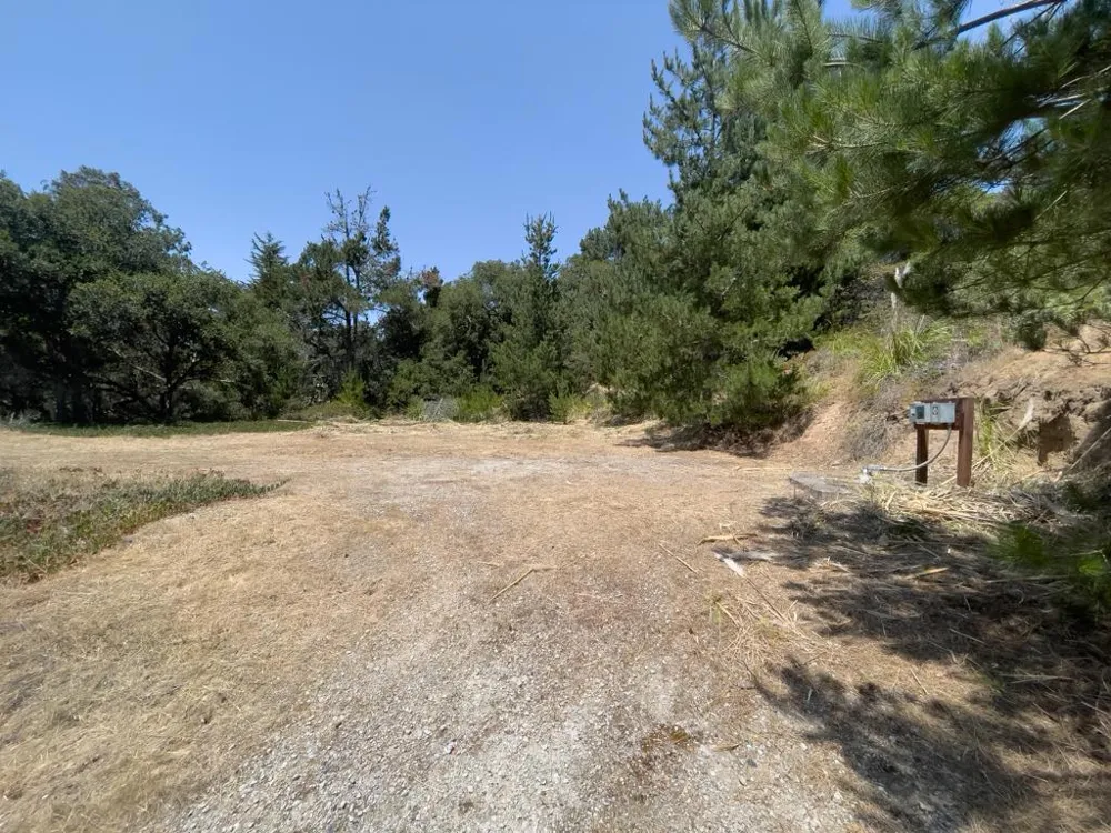 58 Desmond Road Salinas, CA 93907