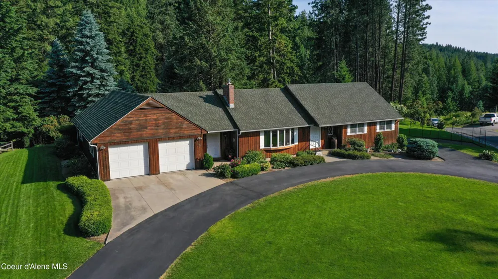 6556 Tannenbaum Circle Bonners Ferry, ID 83805