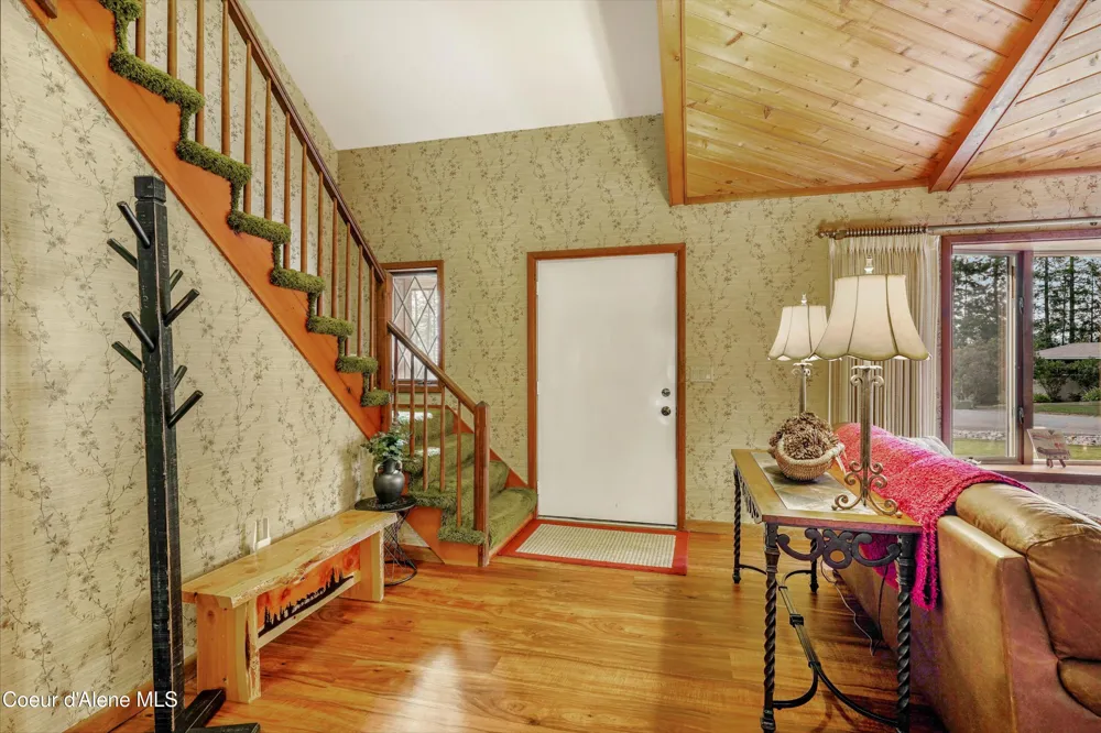 6556 Tannenbaum Circle Bonners Ferry, ID 83805
