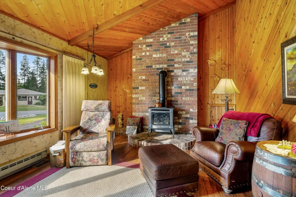 6556 Tannenbaum Circle Bonners Ferry, ID 83805