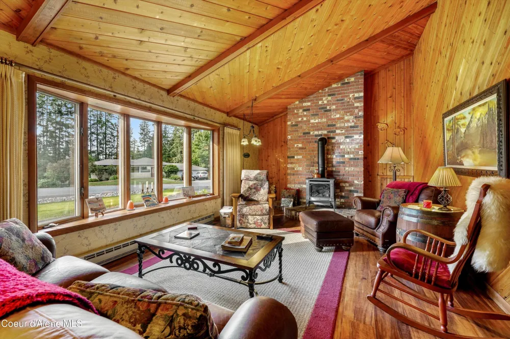 6556 Tannenbaum Circle Bonners Ferry, ID 83805