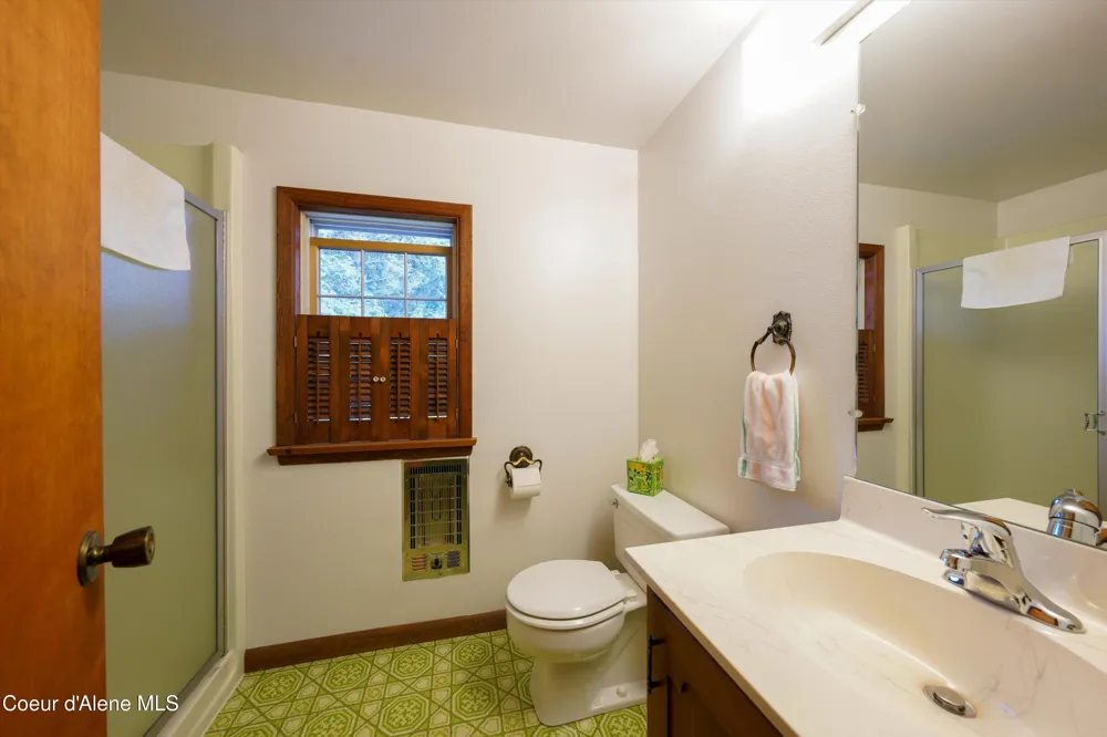 6556 Tannenbaum Circle Bonners Ferry, ID 83805
