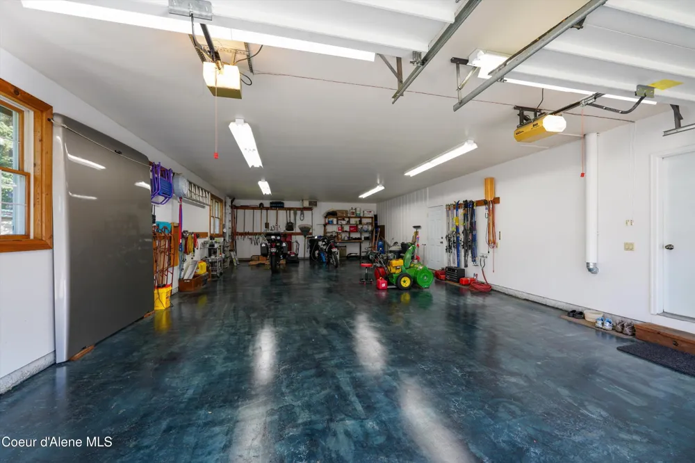 6556 Tannenbaum Circle Bonners Ferry, ID 83805