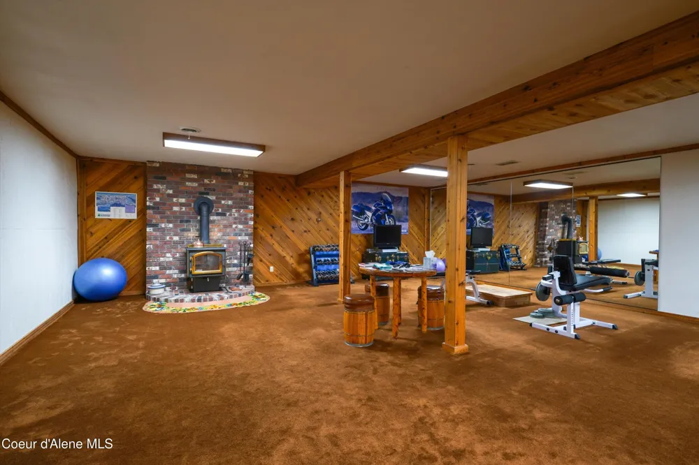 6556 Tannenbaum Circle Bonners Ferry, ID 83805