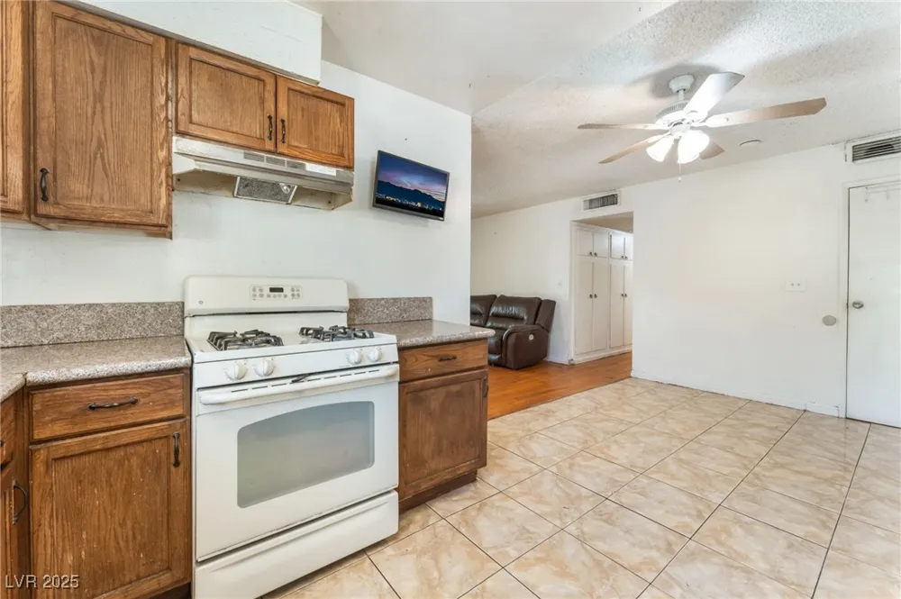 4436 E Ogden Avenue Las Vegas, NV 89110