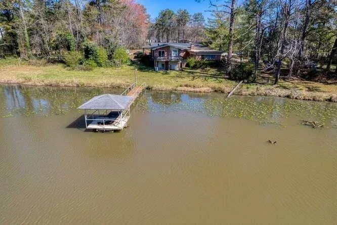 11041 Veterans Memorial Highway Lithia Springs, GA 30122