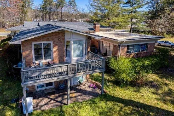 11041 Veterans Memorial Highway Lithia Springs, GA 30122