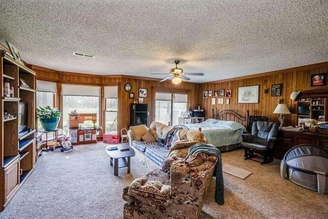 11041 Veterans Memorial Highway Lithia Springs, GA 30122