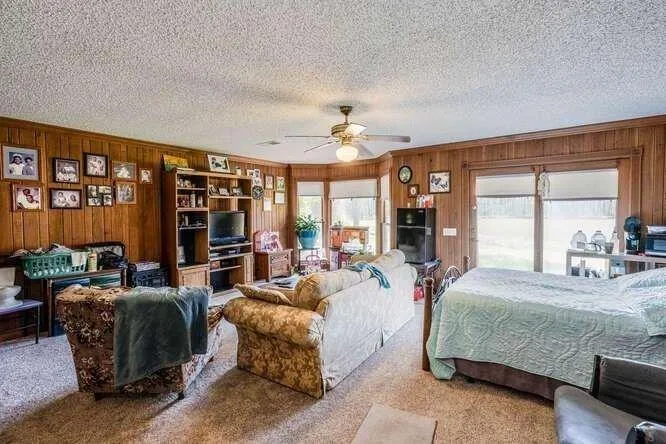 11041 Veterans Memorial Highway Lithia Springs, GA 30122