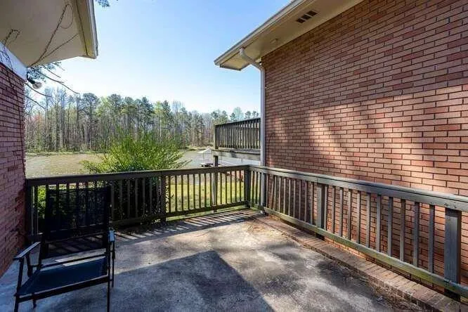 11041 Veterans Memorial Highway Lithia Springs, GA 30122