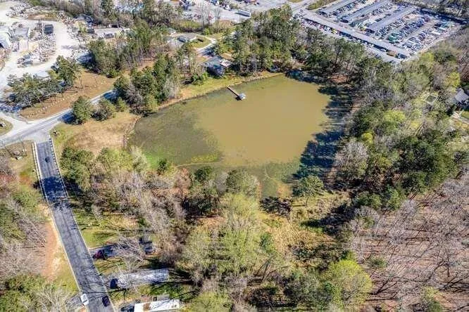 11041 Veterans Memorial Highway Lithia Springs, GA 30122