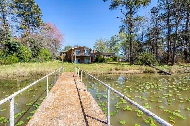 11041 Veterans Memorial Highway Lithia Springs, GA 30122