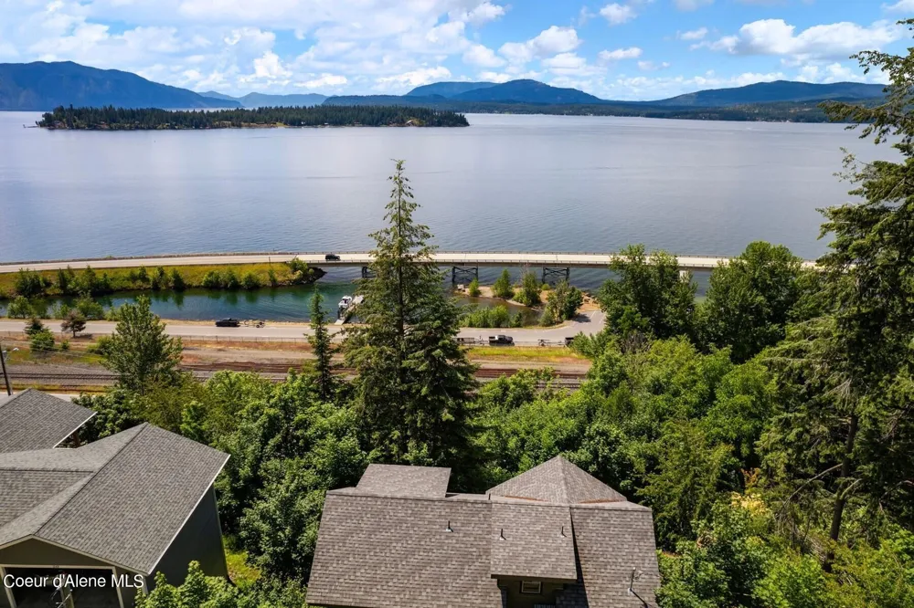 260 Highland Avenue Hope, ID 83836