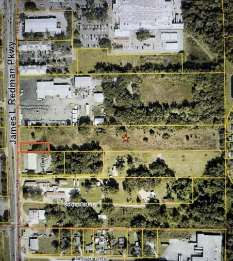2906 JAMES L REDMAN PARKWAY
