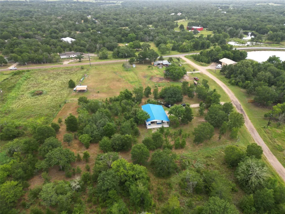 403 Beaver Landing Caldwell, TX 77836