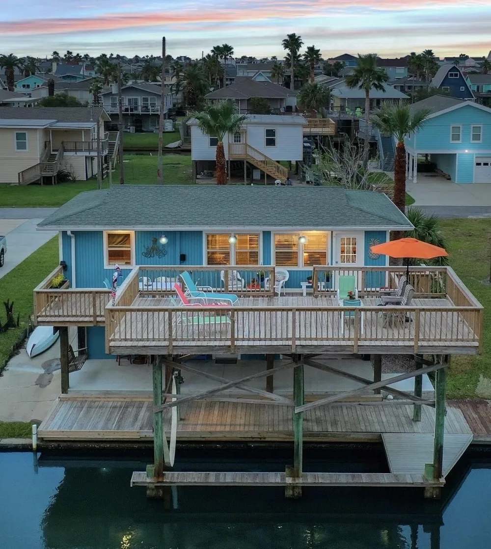 16619 Bermuda Way Jamaica Beach, TX 77554
