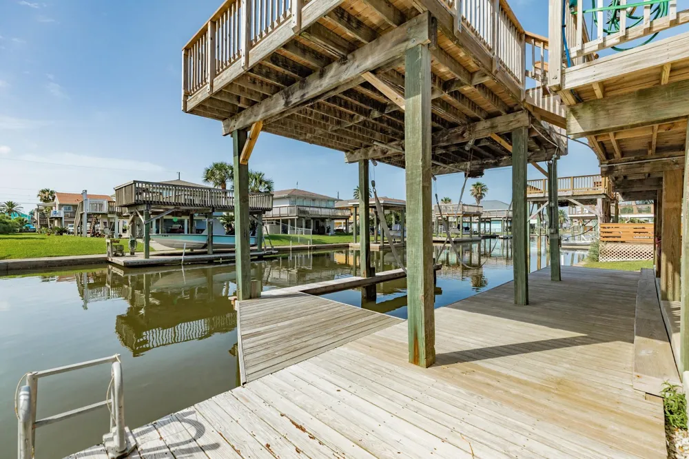 16619 Bermuda Way Jamaica Beach, TX 77554