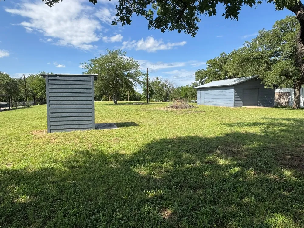 670 Beaver Street Tow, TX 78672