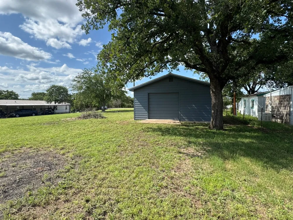 670 Beaver Street Tow, TX 78672