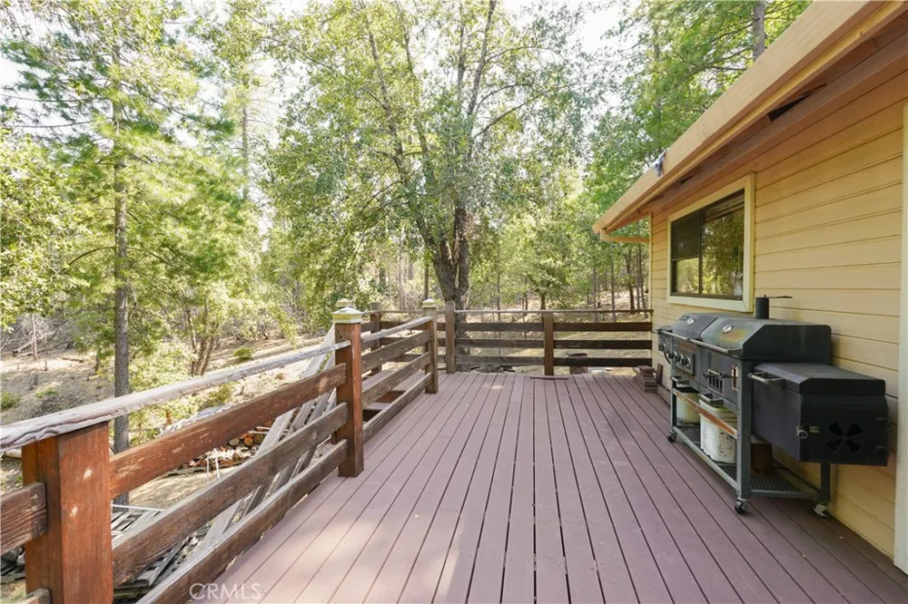 5990 Sugar Pine Drive Coulterville, CA 95311