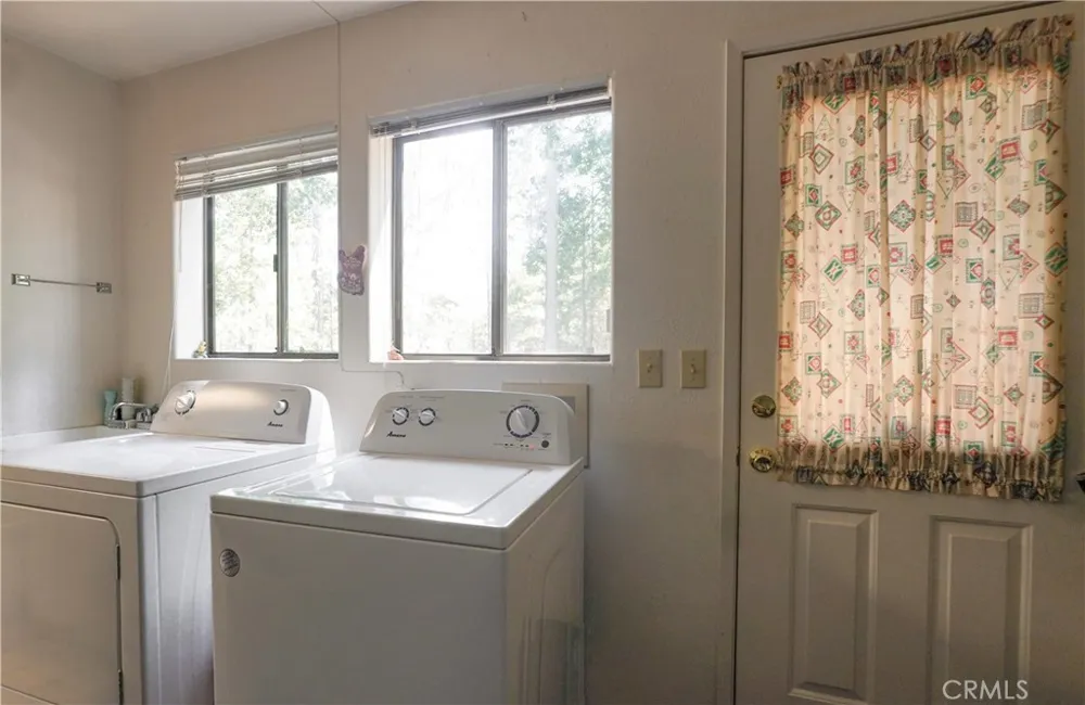 5990 Sugar Pine Drive Coulterville, CA 95311