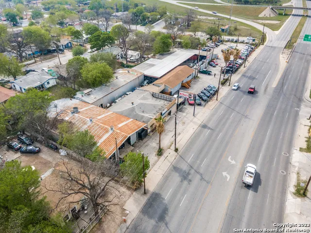 1334 S General Mcmullen Dr San Antonio, TX 78237