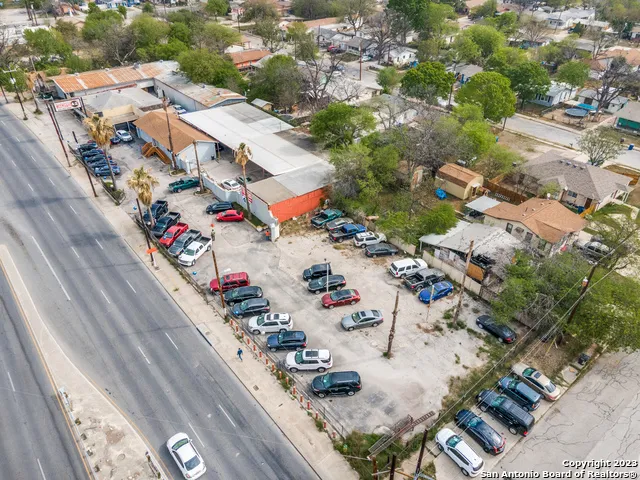1334 S General Mcmullen Dr San Antonio, TX 78237