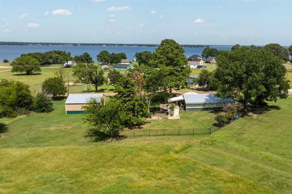 113 LBJ Ranch Road Trinidad, TX 75163