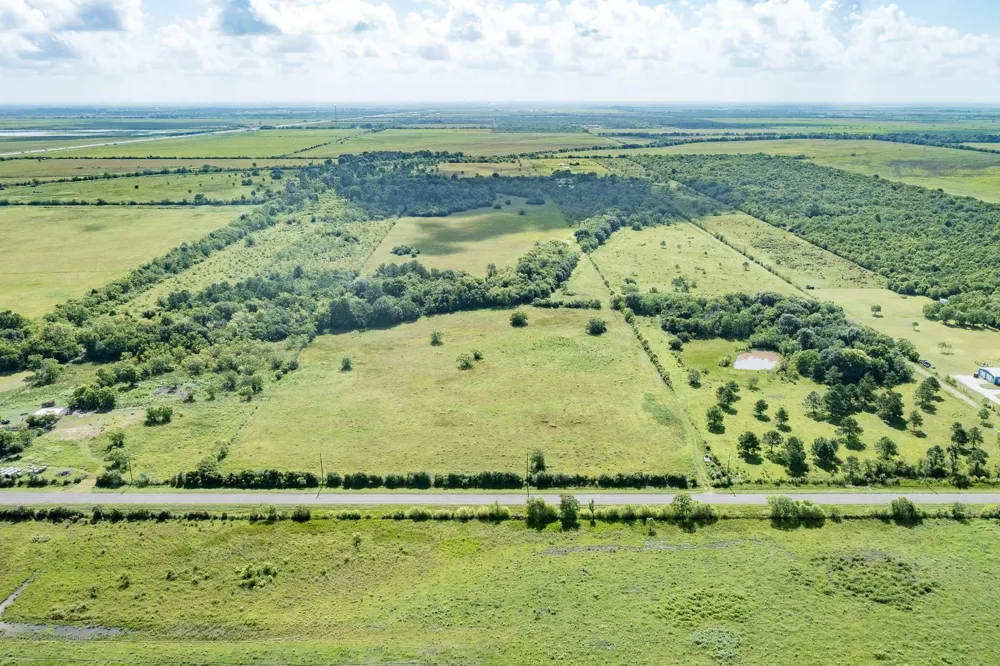 Fm 1724 Hankamer, TX 77560