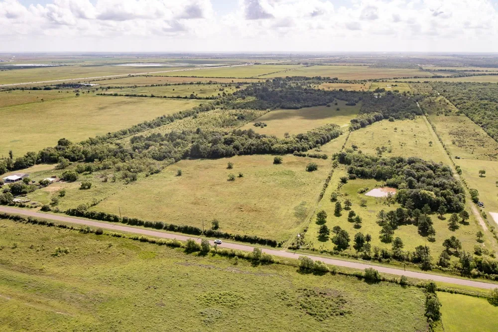 Fm 1724 Hankamer, TX 77560