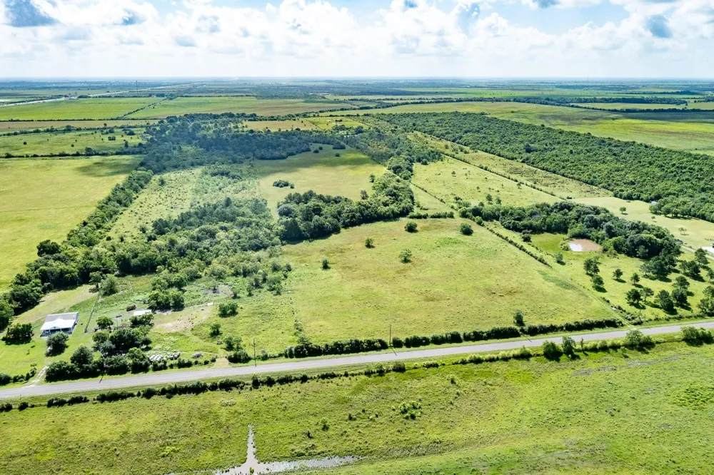 Fm 1724 Hankamer, TX 77560