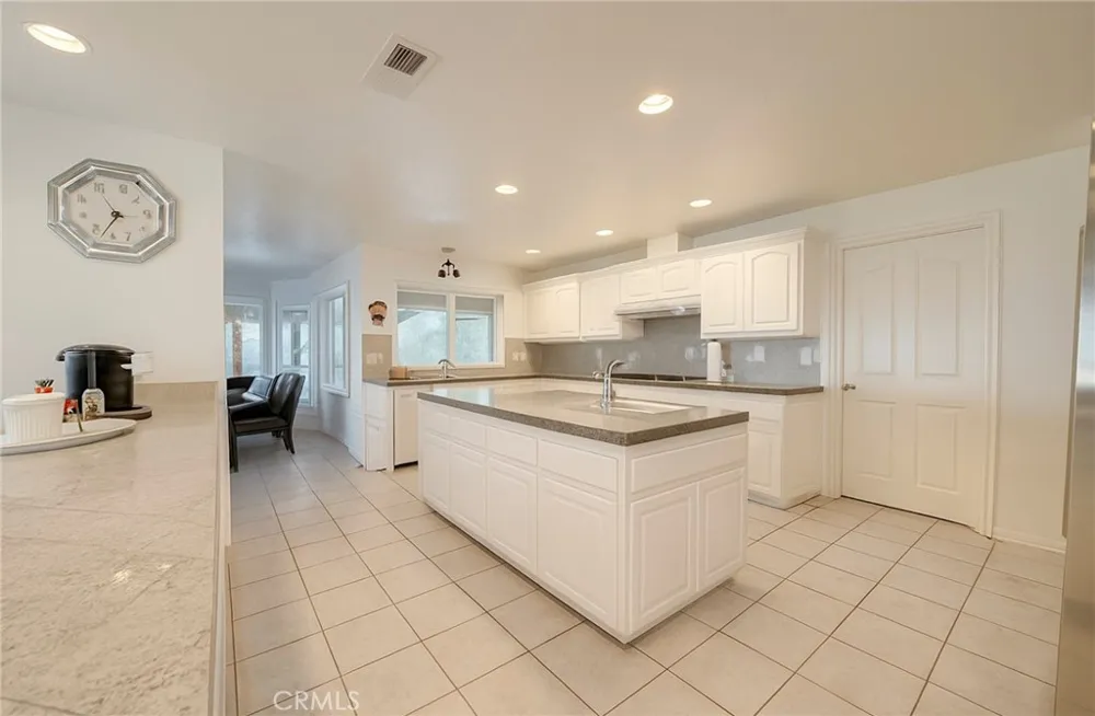 42980 Calle Montecillo Temecula, CA 92590