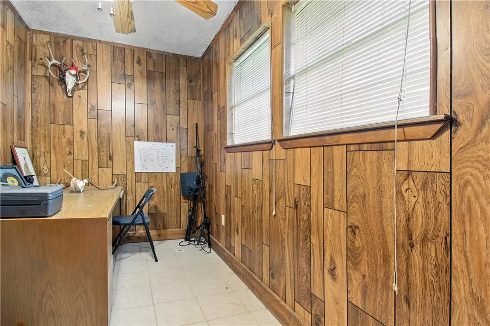 1300 Burton Street Woodsboro, TX 78393