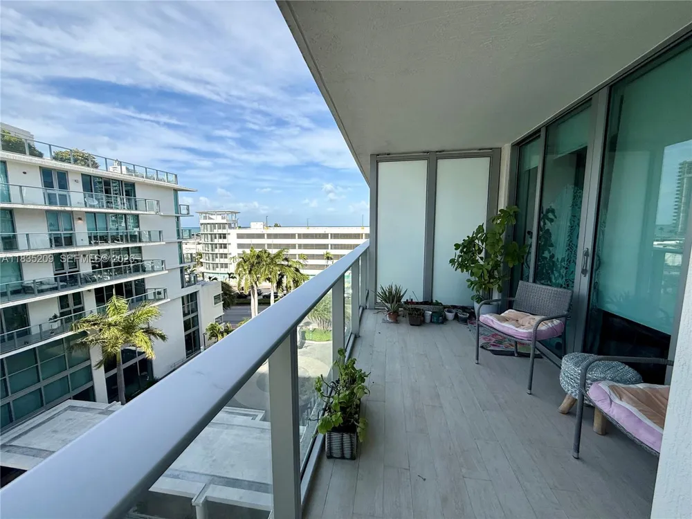 6620 Indian Creek Dr #607 Miami, FL 33141