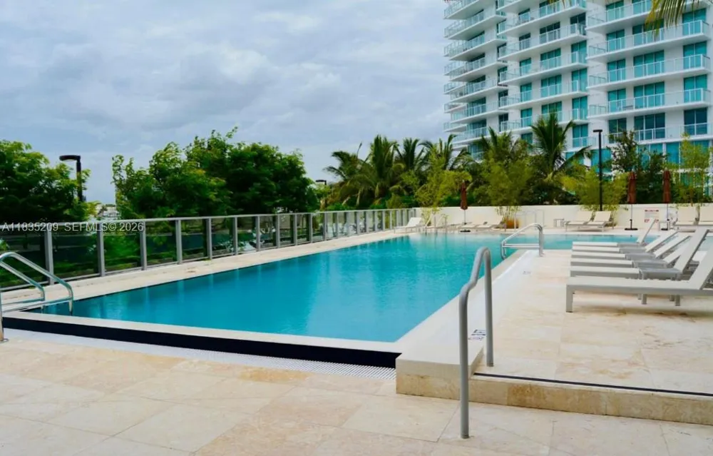 6620 Indian Creek Dr #607 Miami, FL 33141