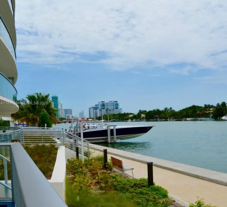 6620 Indian Creek Dr #607 Miami, FL 33141