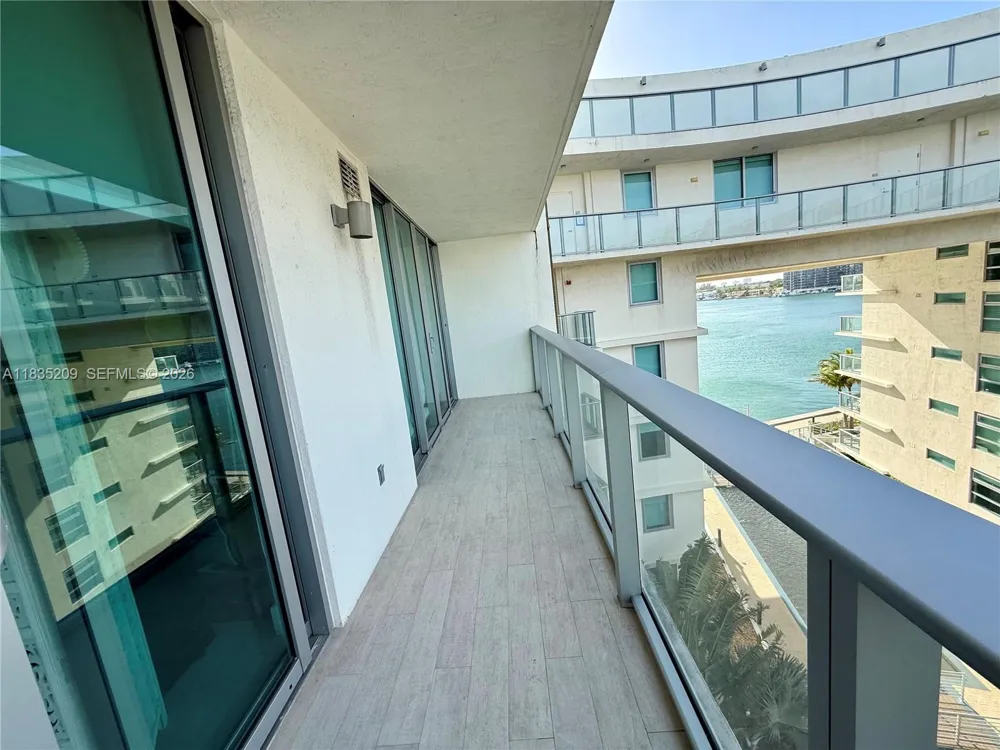 6620 Indian Creek Dr #607 Miami, FL 33141