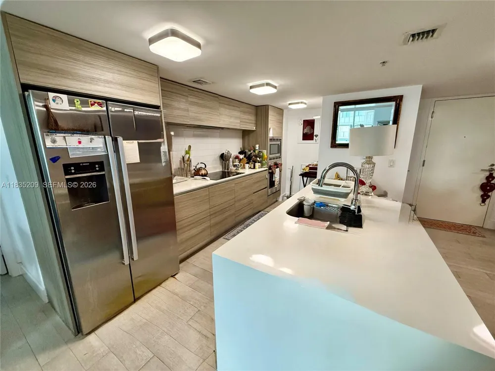 6620 Indian Creek Dr #607 Miami, FL 33141