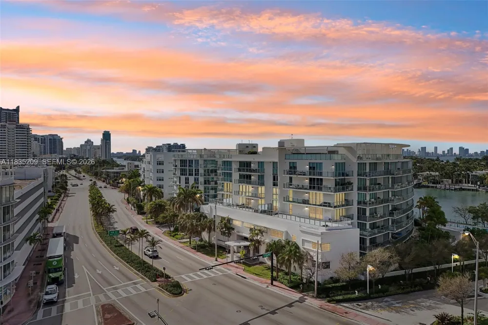 6620 Indian Creek Dr #607 Miami, FL 33141