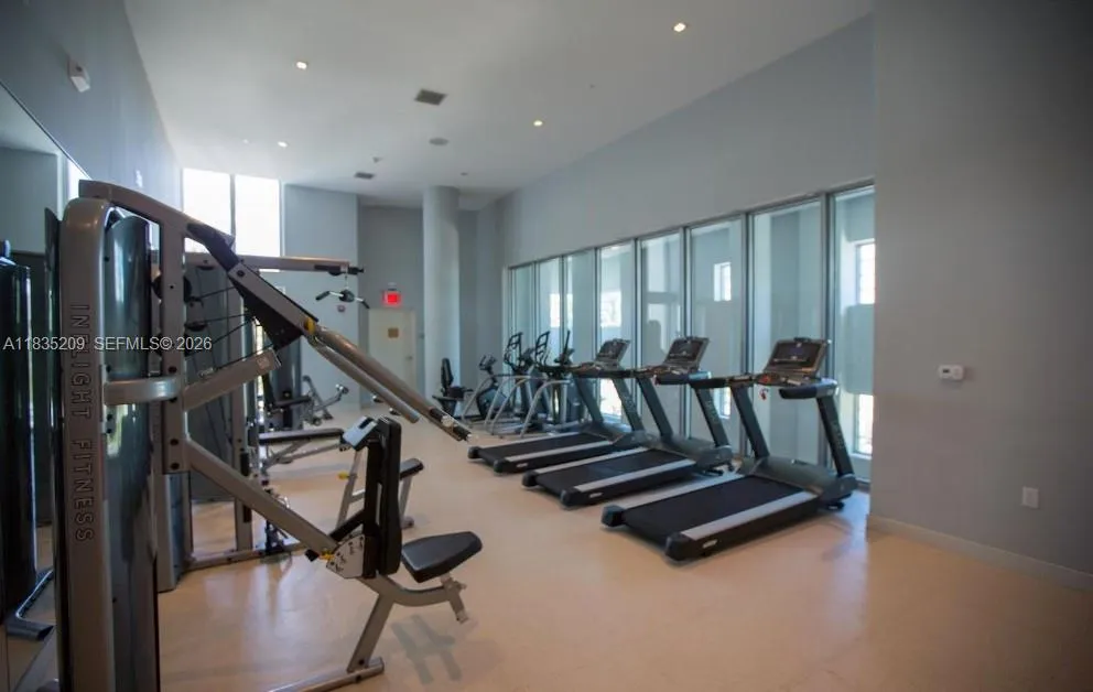 6620 Indian Creek Dr #607 Miami, FL 33141