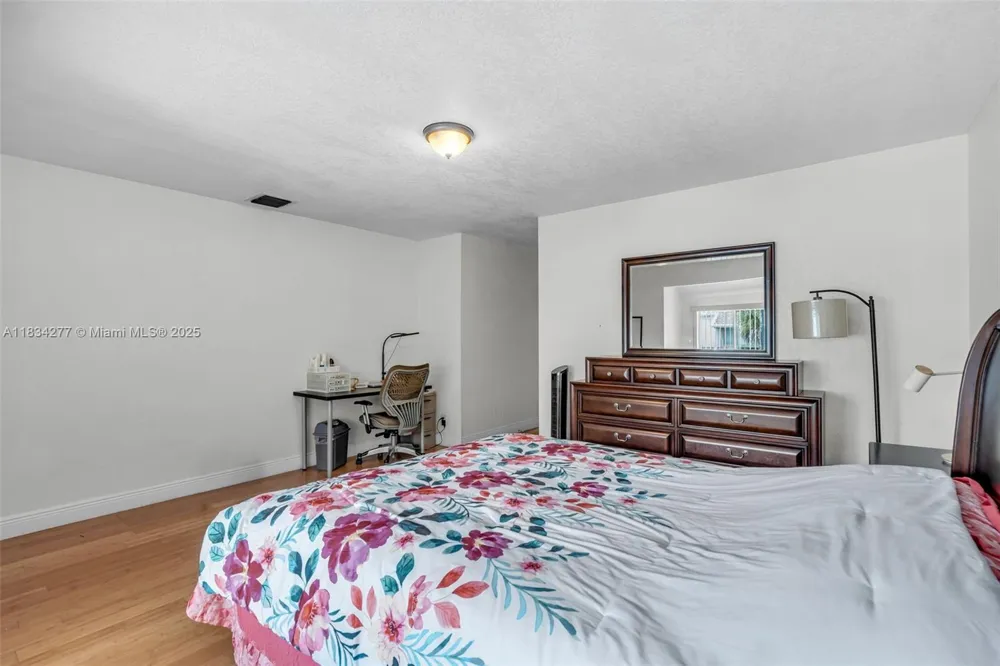 8256 NW 9th Ct #2 Plantation, FL 33324