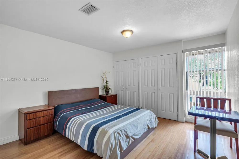 8256 NW 9th Ct #2 Plantation, FL 33324