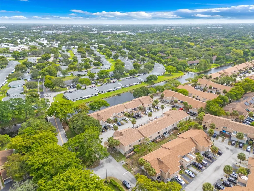 8256 NW 9th Ct #2 Plantation, FL 33324