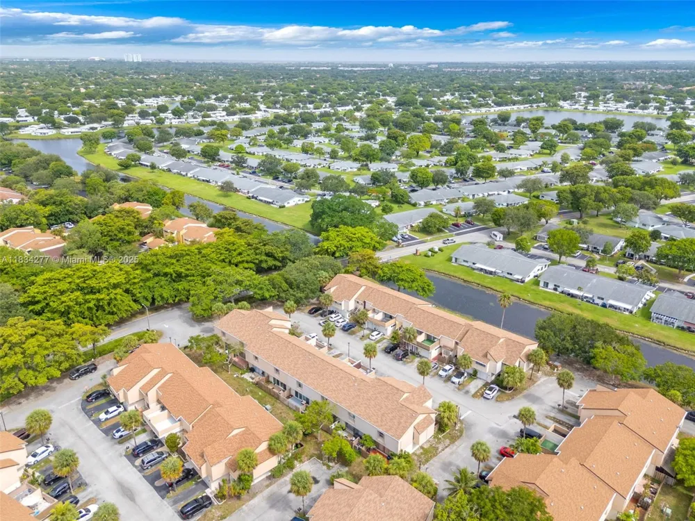 8256 NW 9th Ct #2 Plantation, FL 33324