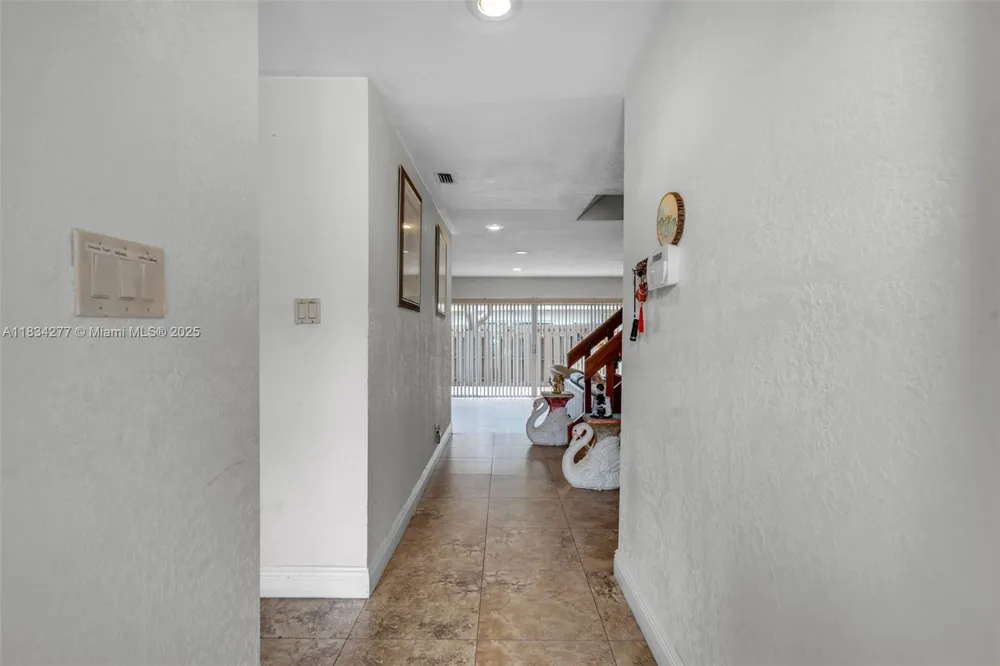 8256 NW 9th Ct #2 Plantation, FL 33324