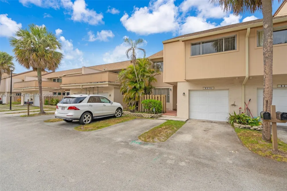 8256 NW 9th Ct #2 Plantation, FL 33324