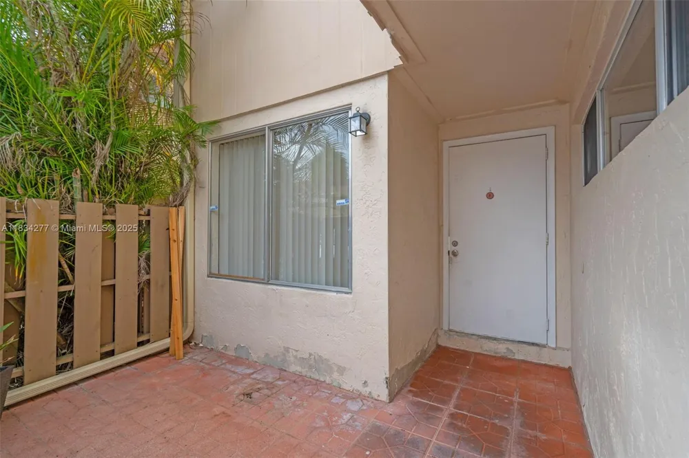 8256 NW 9th Ct #2 Plantation, FL 33324