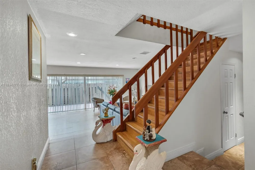 8256 NW 9th Ct #2 Plantation, FL 33324