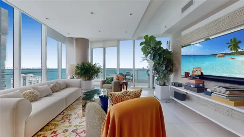 2020 Bayshore Dr #2801