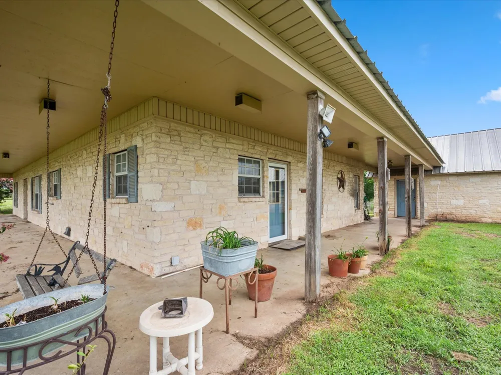 17645 Highway 6 Navasota, TX 77868